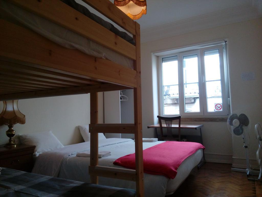 Voyage Guest House ลิสบอน ภายนอก รูปภาพ